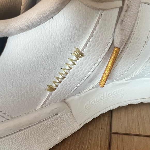 Women’s Adidas Shoes - Picture 6 of 8